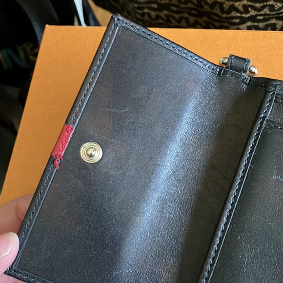 Vintage Gucci wallet! - Picture 4 of 16